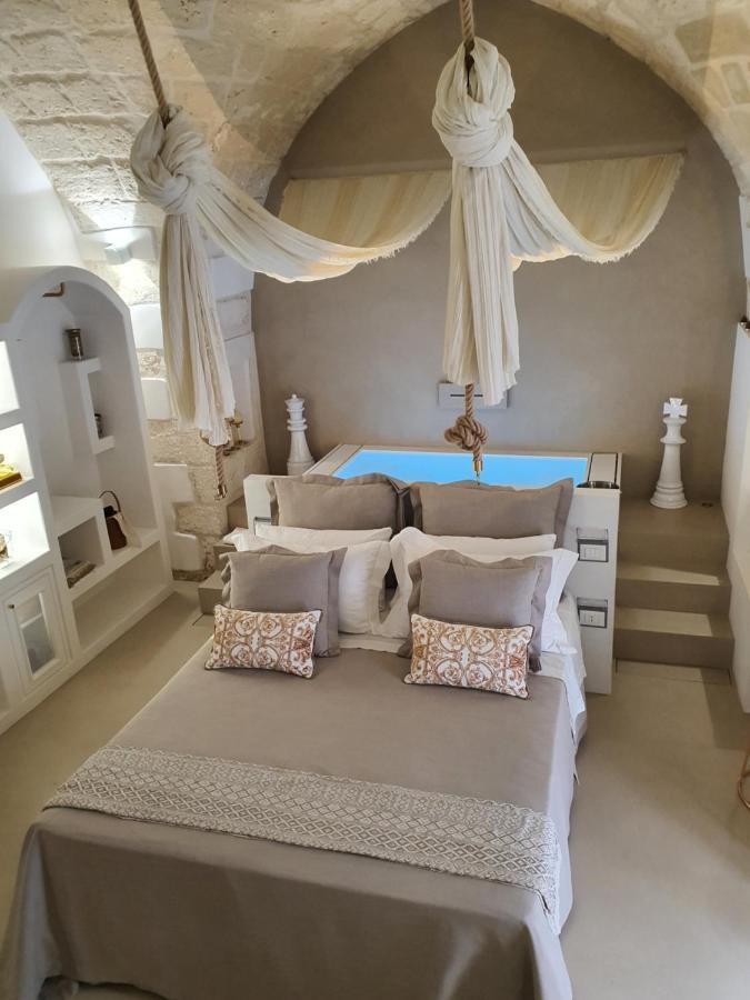 Eurydice Suite With Infinity Jacuzzi Остуни Екстериор снимка