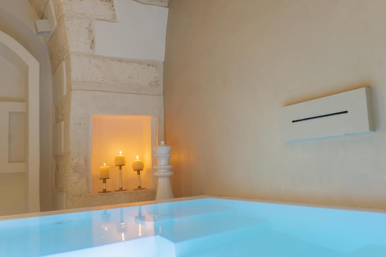 Eurydice Suite With Infinity Jacuzzi Остуни Екстериор снимка